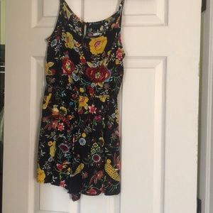 Navy blue colorful romper!